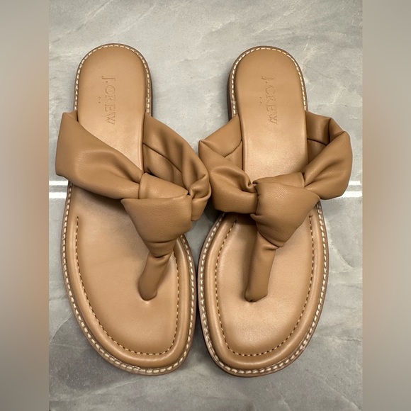 NWT! J.Crew Factory Knotted thong sandals in Light Caramel. Size 6. - Picture 3 of 6